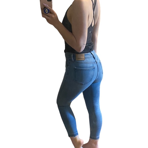 Aritzia denim forum the nico skinny crop - 27 - Picture 2 of 10